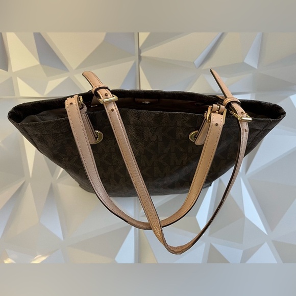 Michael Kors Signature Leather Jet Set Tote Brown Shoulder Bag - Picture 12 of 16